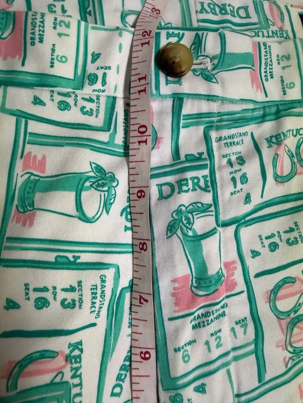 Vineyard Vines Kentucky Derby Ticket Print Breaker Pants men’s 40x32